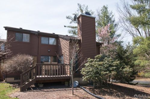 501 Sayre Dr, Princeton NJ  08540-5855 exterior