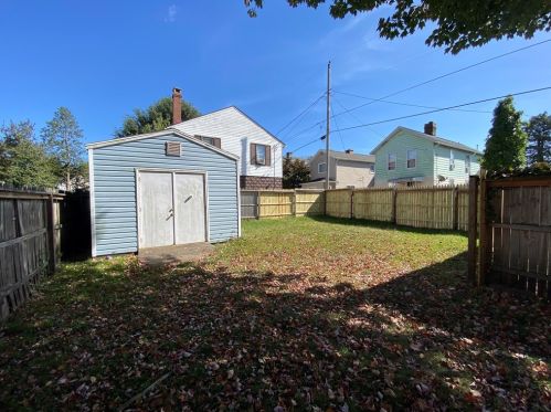 207 Prospect St, South Connellsville PA  15425-3345 exterior