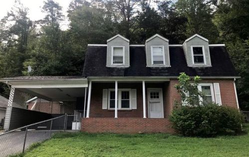 165 Old Middle Frk, Job, KY 41224-8995