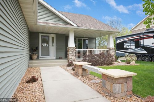 1856 14th St, Hastings, MN 55033-8522