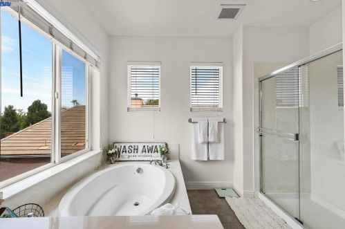 66 Sunchase Ct, Oakley CA  94561-4425 exterior