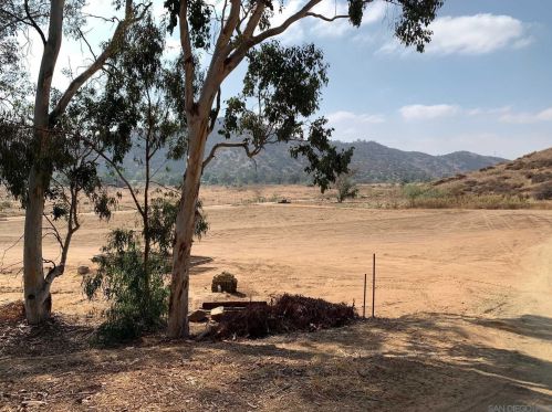 14740 Willow Rd, Lakeside CA  92040-1938 exterior