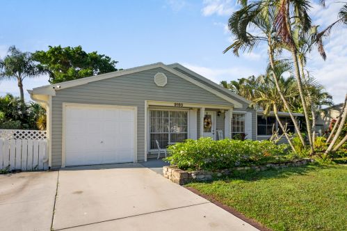 9160 Carma Dr, Boynton Beach, FL 33472-1229