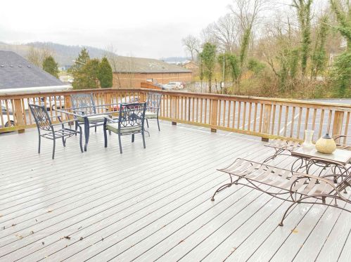 947 Kyles Ln, Covington, KY 41017-8123
