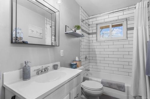 338 Crestway Rd, Englewood OH  45315-9702 exterior