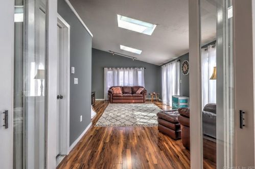 53 Alison Ave, Wallingford CT 06492-3302 exterior