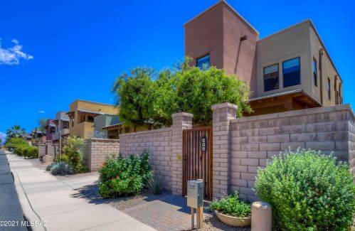 314 Cedarvale Rd, Tucson, AZ 85704-5778