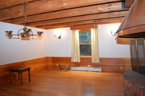 22 Sand Hl Rd, Unity NH 03773-6406 exterior