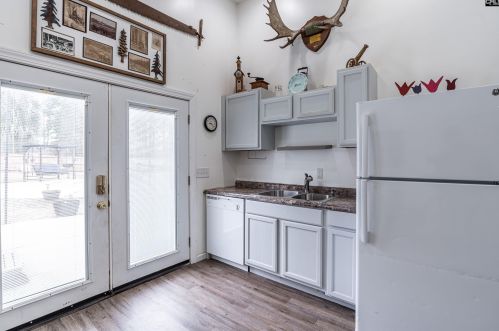 413 Cannon Knoll Rd, Lexington SC  29073-7103 exterior