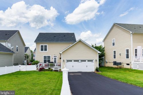 816 Kinvarra Pl, Purcellville VA  20132-3478 exterior