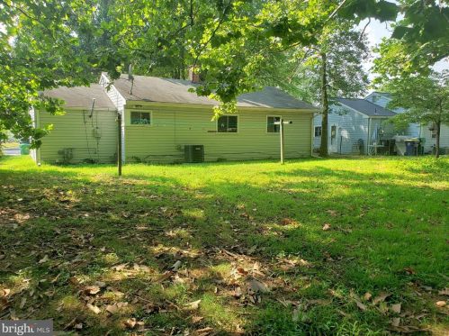 26 Park Ln, Dover, DE 19904-6024