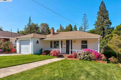 7201 Greenly Dr, Oakland, CA 94605-2645
