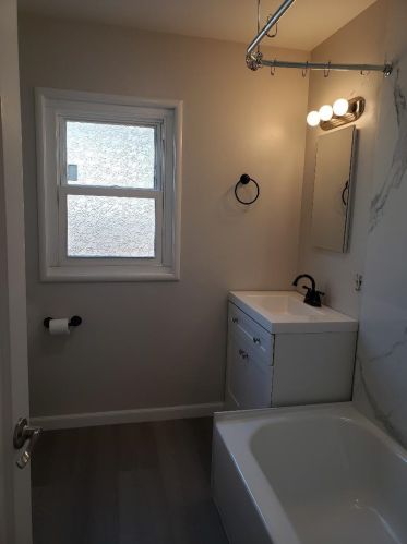 2081 Horne St, San Leandro CA  94578-1465 exterior
