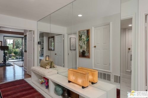 4 Vista Loma Dr, Rancho Mirage CA  92270-2959 exterior