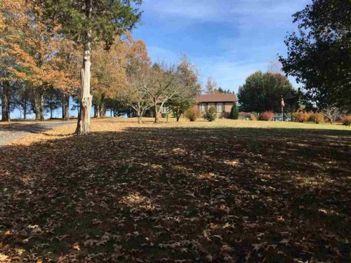 185 Old Henderson Rd, Pinson, TN 38366-8500
