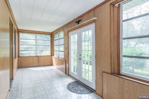 108 Winter Pl, Mahwah, NJ 07430-1333