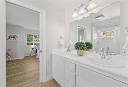 861 Apricot Ave, Campbell CA  95008-3268 exterior