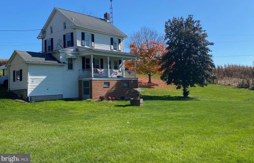 435 Boxwood Rd, Red Lion PA  17356-8347 exterior