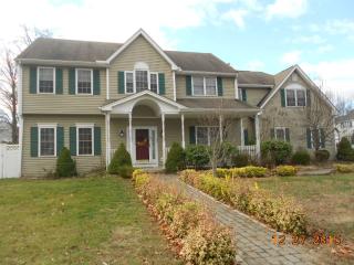 144 Juniper Dr, Milford CT  06461-9148 exterior
