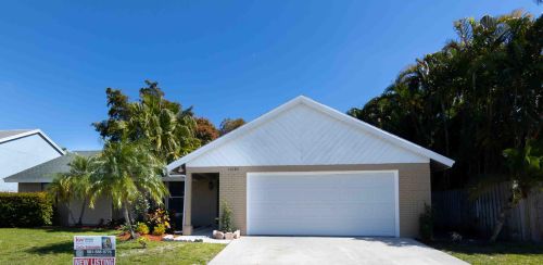 10700 Kasmir Ct, Boynton Beach FL  33437-3215 exterior