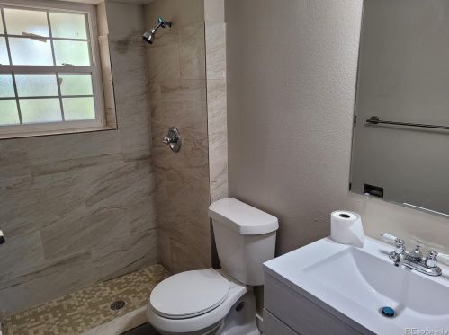 1092 Lewiston St, Denver CO 80015-4068 exterior