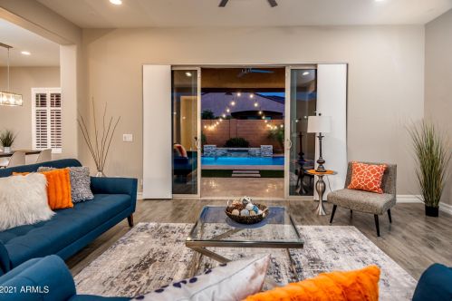 969 Hampton Ln, Gilbert, AZ 85295-1121