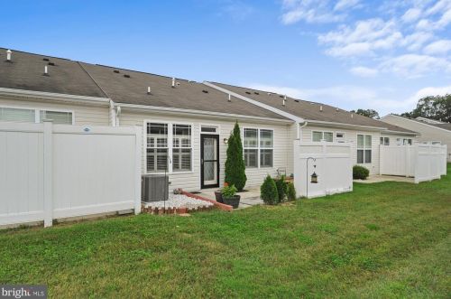 86 Cresthaven Ln, Dover, DE 19901-6453