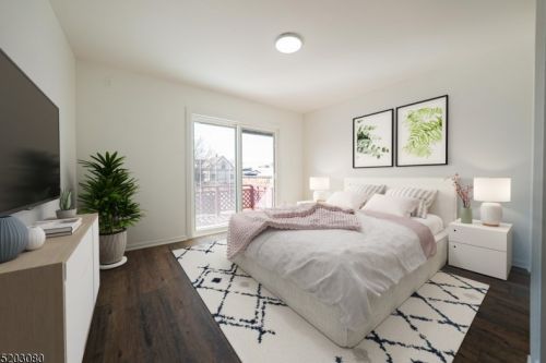 76 25th St, Bayonne NJ  07002-4937 exterior