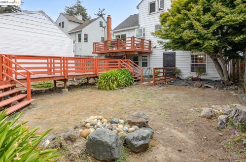 3963 Coolidge Ave, Oakland CA  94602-3428 exterior