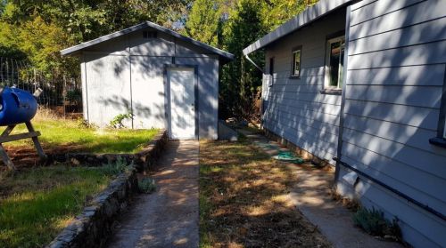 10552 Oak St, Grass Valley CA  95945-6011 exterior