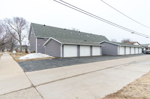 1400 Redfield St, La Crosse WI  54601-5700 exterior