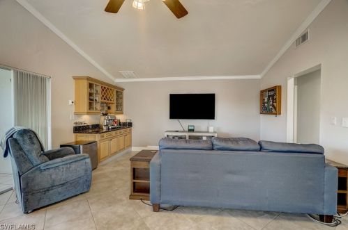 2012 27th Ter, Cape Coral FL  33904-3256 exterior