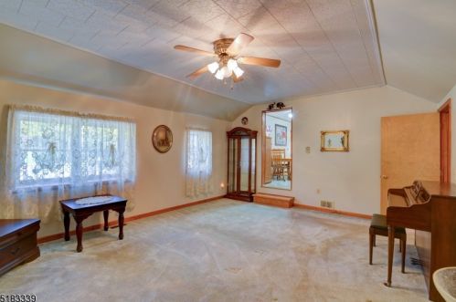 40 Lake Pochung Rd, Wantage NJ  07461-4126 exterior