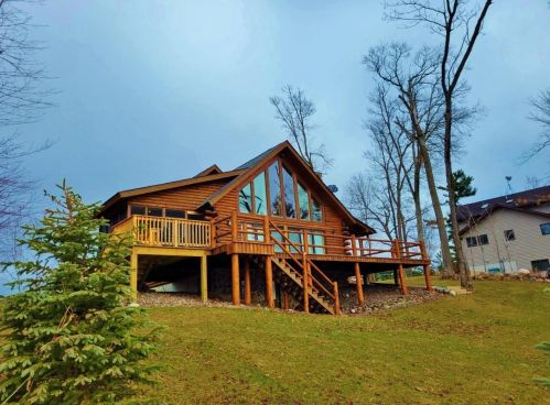 36 Greatwood Ln, Turtle Lake, WI 54889-8718
