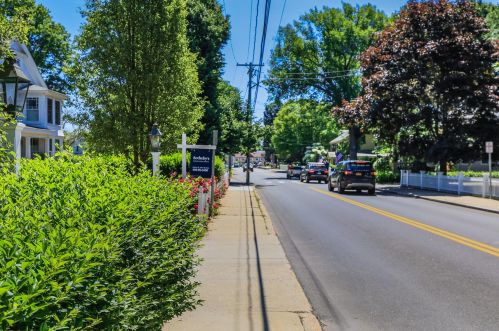 40 Main St, Falmouth MA  02540-3129 exterior