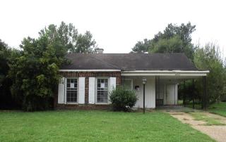 4823 Macon Rd, Memphis, TN 38122-1854