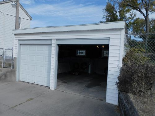 900 Enright Ave, Cincinnati OH 45205-1703 exterior