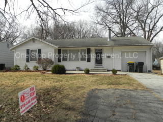 7112 Roe Ave, Shawnee Mission KS  66208-2834 exterior