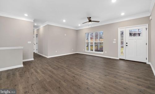 10914 Thiel Ct, Spotsylvania VA  22551-8034 exterior