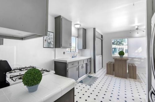 1309 Tichenor St, Compton, CA 90220-4225