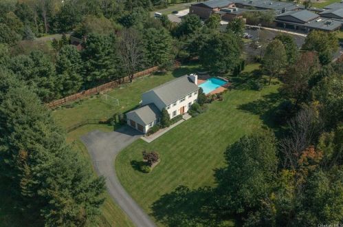 169 Smith Ridge Rd, Lewisboro, NY 10590-1925