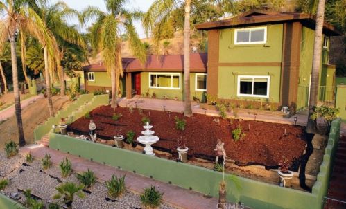 470 Crescent Ave, Redlands, CA 92373-6816