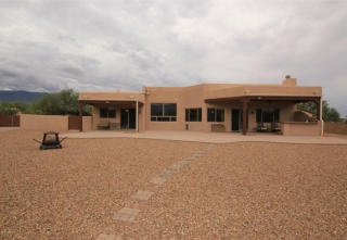 2235 Tanque Verde Cir, Tucson, AZ 85749-9245