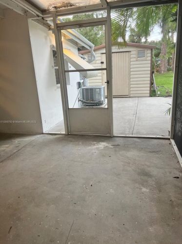 2106 79th Ct, Vero Beach FL  32966-1365 exterior