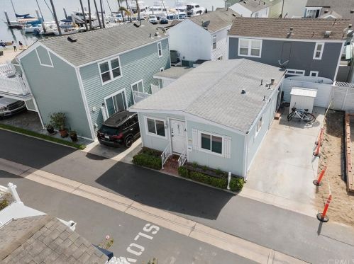 42 El Paseo St, Newport Beach CA  92663-4426 exterior