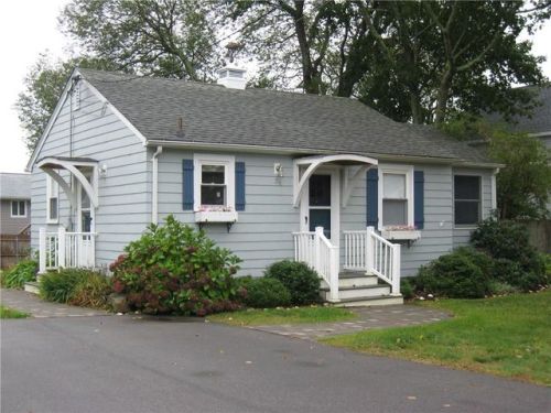 34 Maywood Rd, South Kingstown, RI 02882-1423