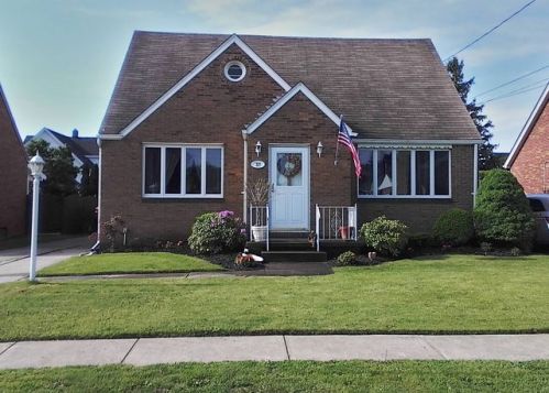 37 Saint Johns Pl, Buffalo, NY 14201-1723