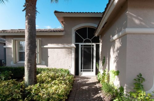 8222 Duomo Cir, Boynton Beach, FL 33472-7129