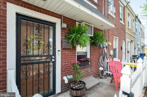 3632 Allen St, Philadelphia, PA 19134-6230
