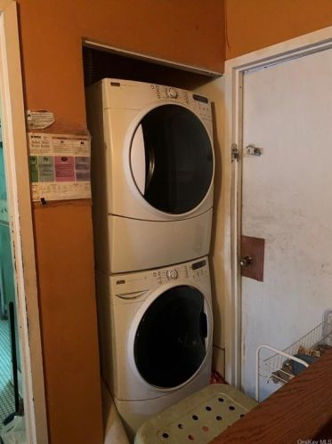 877 Freeman St, Bronx NY  10459-1509 exterior